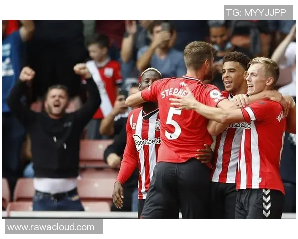 曼联与南安普顿的激烈对决在12月31日上演，期待精彩瞬间与胜负悬念